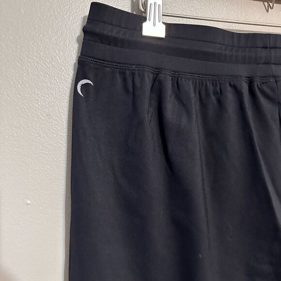 Zyia Black Peak Zipper Jogger size XL - Picture 6 of 9